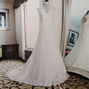 Allure bridal gown style 9013